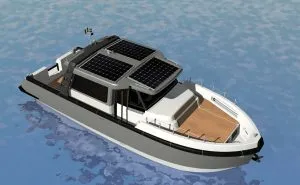 Lancha Express Cruiser, movida a energia gerada por painéis fotovoltaicos